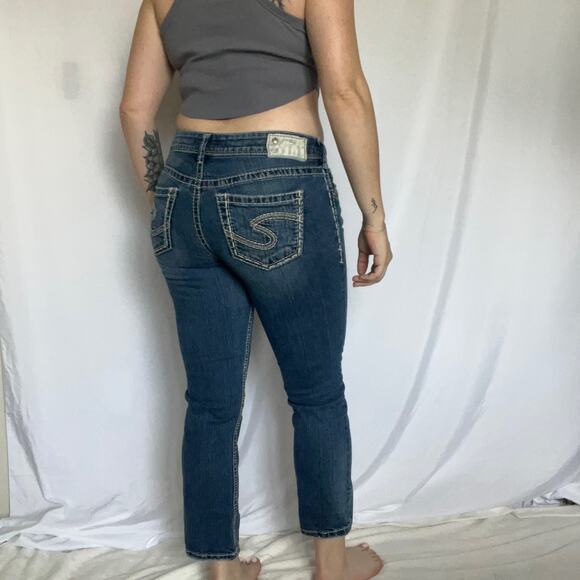 Silver Suki Capri Jeans Dark Wash W29 - Picture 1 of 9